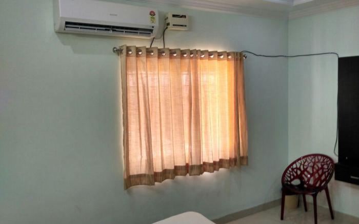 Hitech Shiparamam Guest House