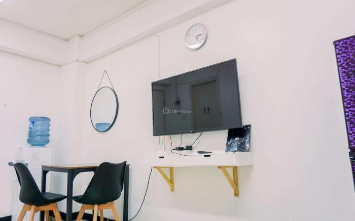Cozy ComfortLiving 2BR Green Bay Pluit By Travelio