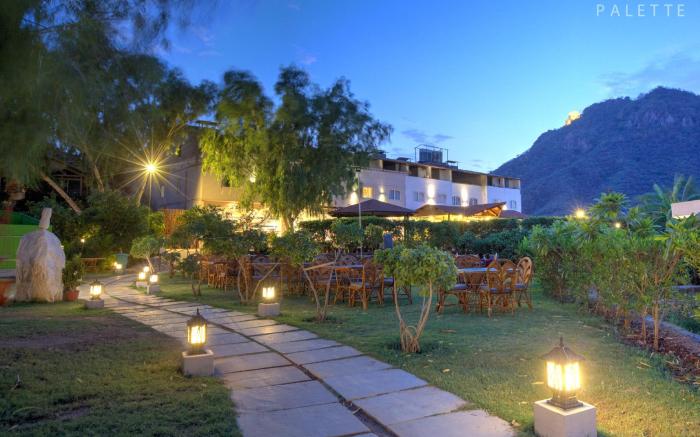 Bamboo Saa Resort and Spa