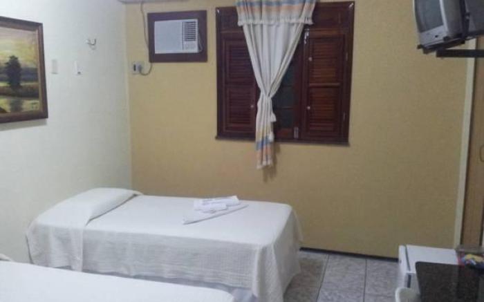 Hotel Monolitos