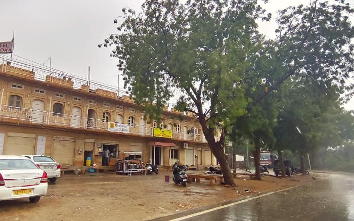 Berozgar Hostel