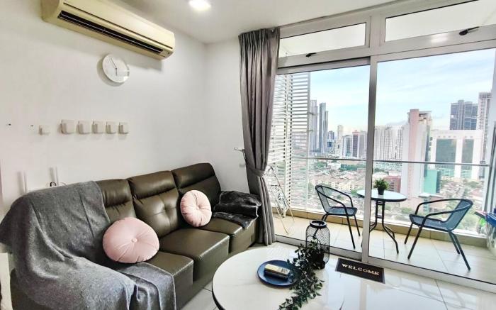 Skyline Oasis @ KSL 2 Bedroom Level 33 @ 6-10pax
