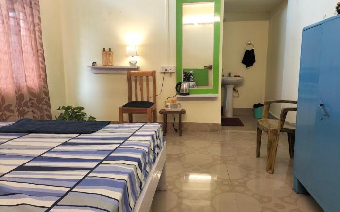 Cozy Homestay  (AC extra chargeable)
