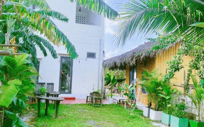 Private  3Brs  Riverside Pool  Villa in Hoi An