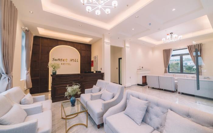 Sunset Hill Hotel