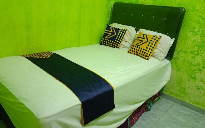 SPOT ON 92786 Homestay Barokah