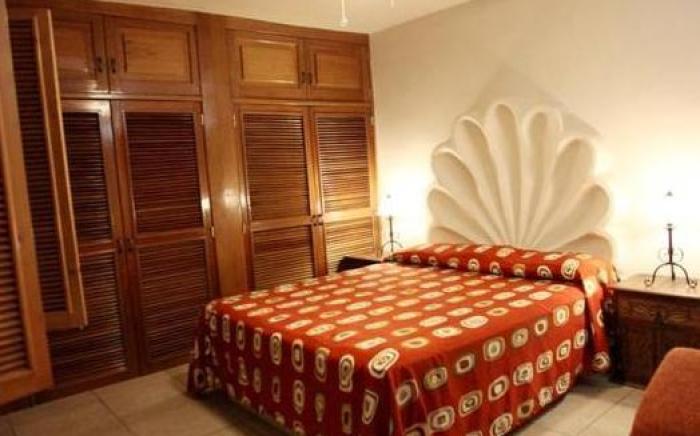 Hotel & Suites El Moro