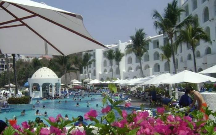 Sierra Mar All Inclusive at Tesoro