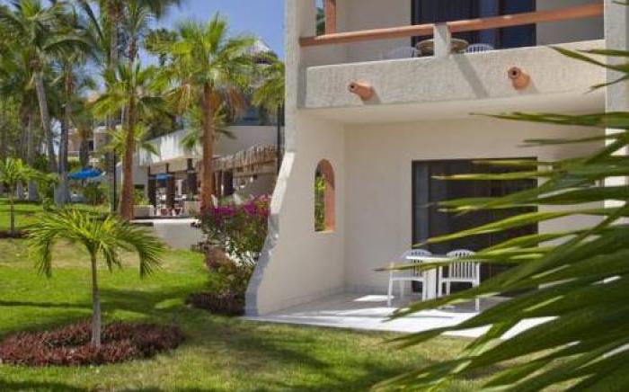 Park Royal Homestay Los Cabos