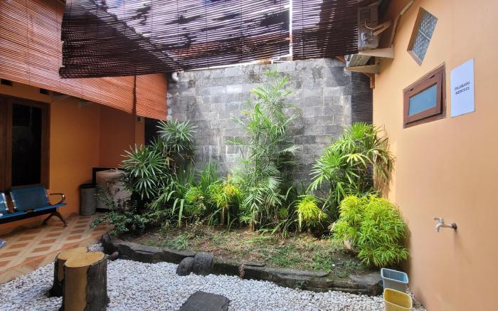 RedDoorz Syariah @ Endrayanti Inn RSUD Yogyakarta