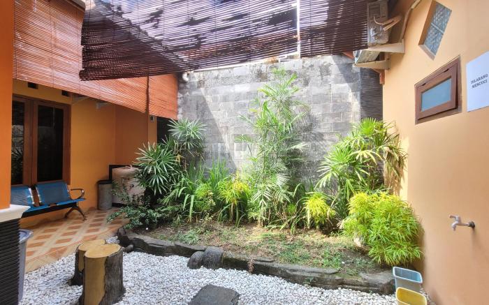 RedDoorz Syariah @ Endrayanti Inn RSUD Yogyakarta