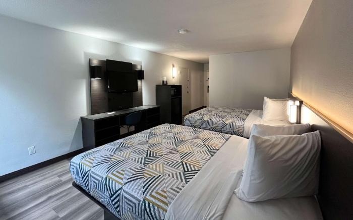 Motel 6 Nacogdoches, TX - SFA University