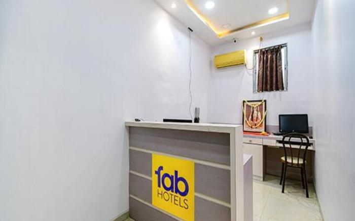 FabHotel Rani Tower - Chinar Park