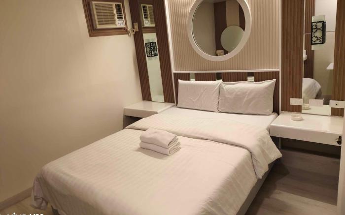 Paradise Hotel