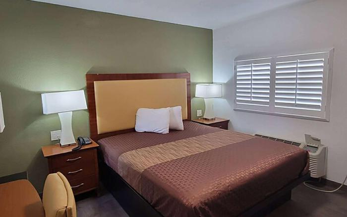 Super 8 by Wyndham El Centro North