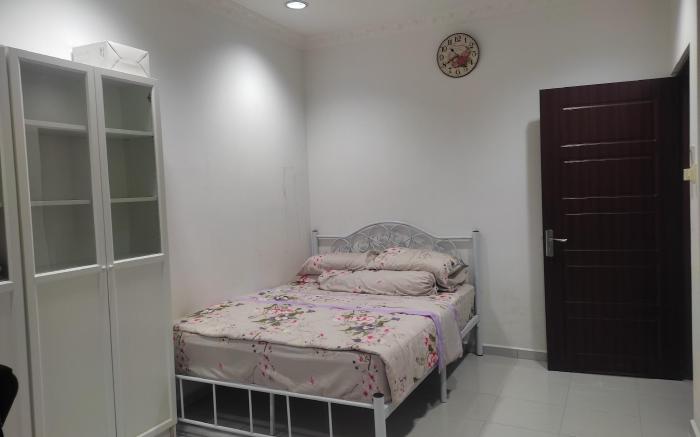 Kasih Aurora : 4-6 rooms (bilik semua aircond)