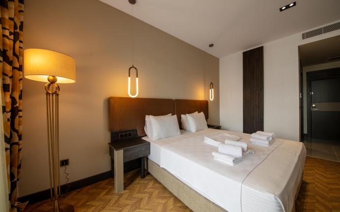 V Center Hotel