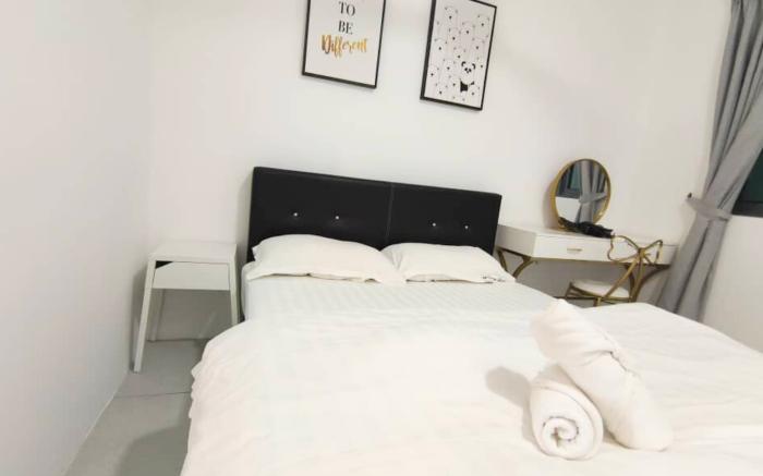 DeLuma@Meritus 6pax City View(0803)