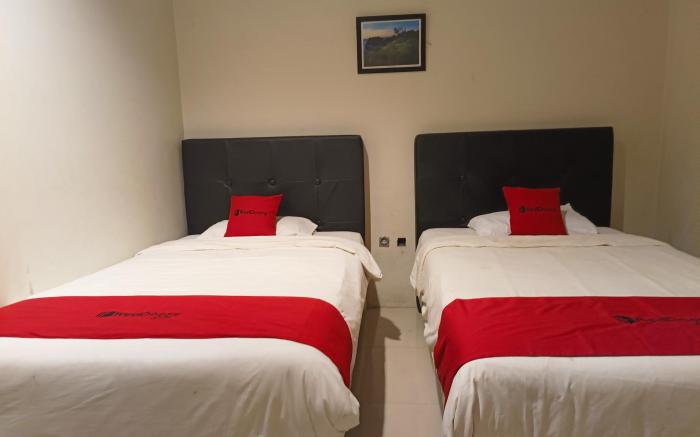 RedDoorz @ Rids Hotel Manado