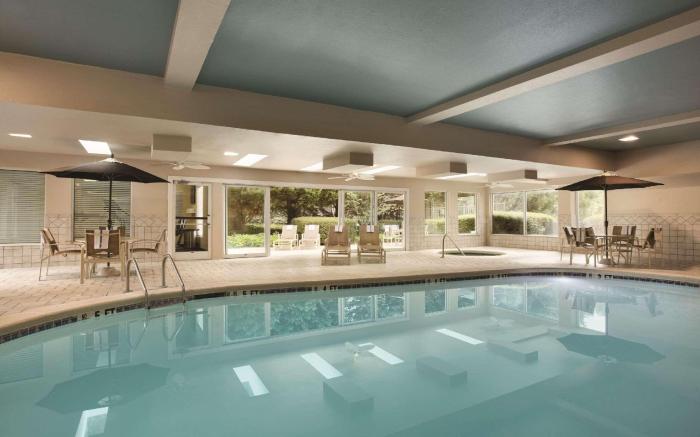 Country Inn & Suites By Radisson,  Atlanta Airport North, GA