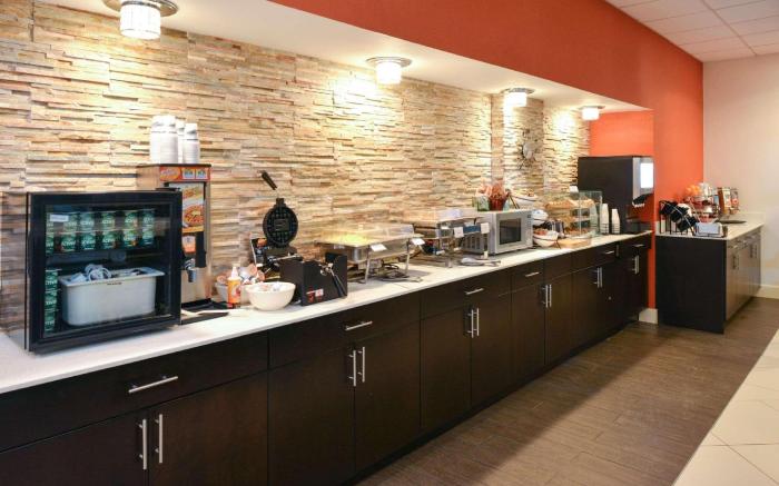 Country Inn & Suites by Radisson Nashville Airport TN