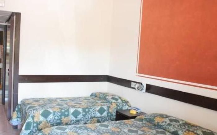HOTEL IL PARCO - Parking Free & Restaurant - Hotel