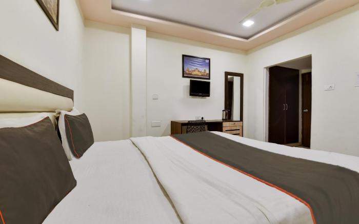 Super Hotel O RATNAM PALACE