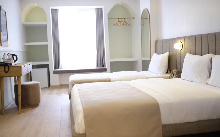 meshk airport hotel