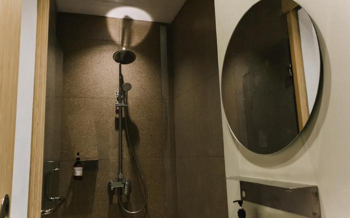SANCTUARY SPACES HOTEL, SLIPI - TOMANG