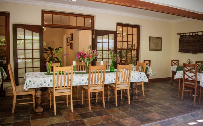 5 Seasons Guesthouse