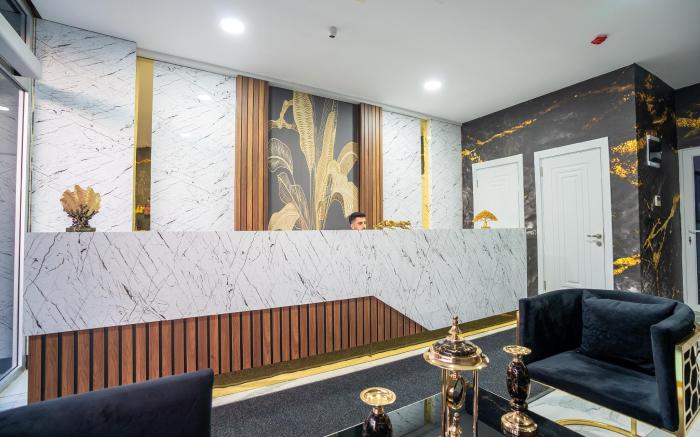 WP White Palace Hotel