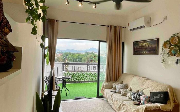 The Horizon - Cozy Condo with Balcony Patio @ Ipoh