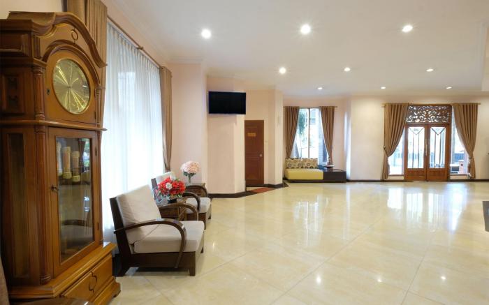 Diamond Hotel Solo