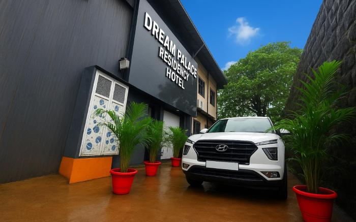 Hotel Dream Palace Residency