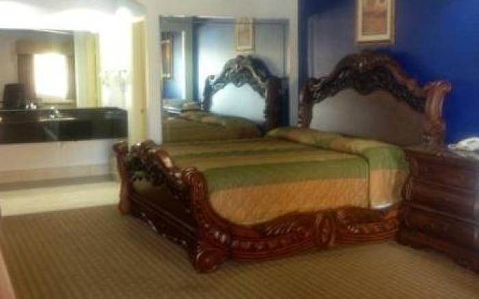 Raintree Inn and Suites