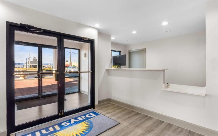 Days Inn by Wyndham Enterprise