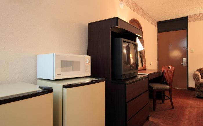 Americas Best Value Inn North Capital