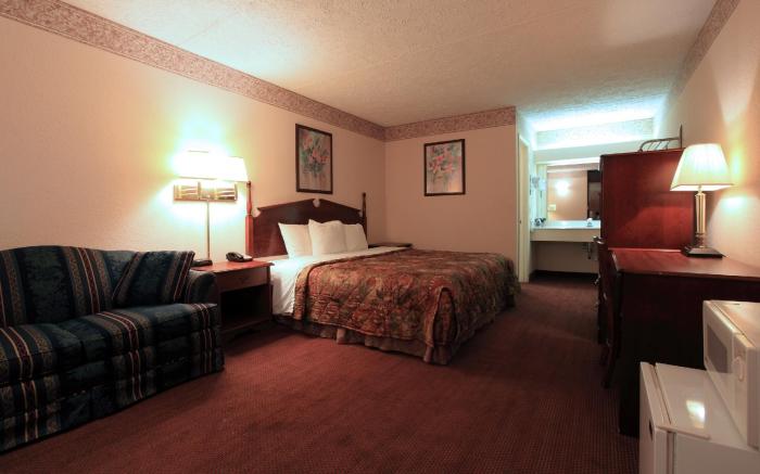 Americas Best Value Inn North Capital