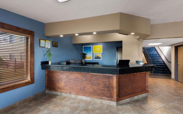 Days Inn by Wyndham Newton
