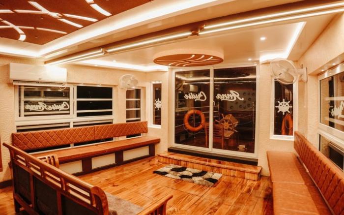 Venice Premium Houseboats Alleppey
