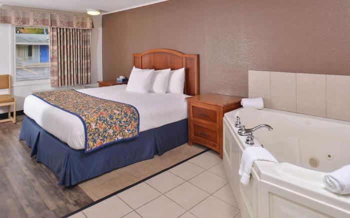 Americas Best Value Inn & Suites Jackson, MI