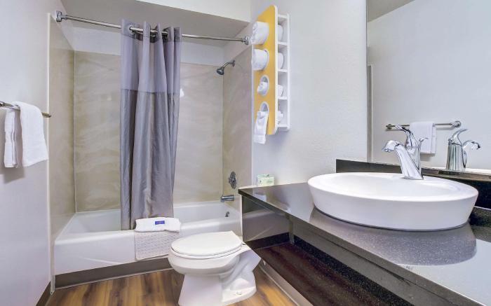 Motel 6 Coos Bay, OR