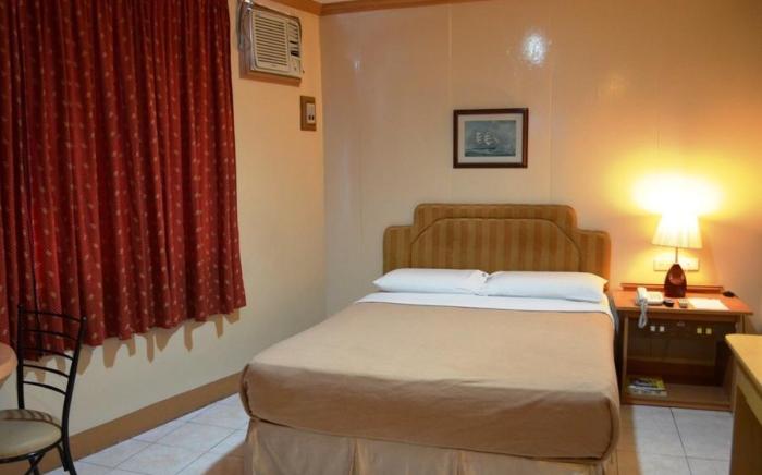 Elegant Circle Inn