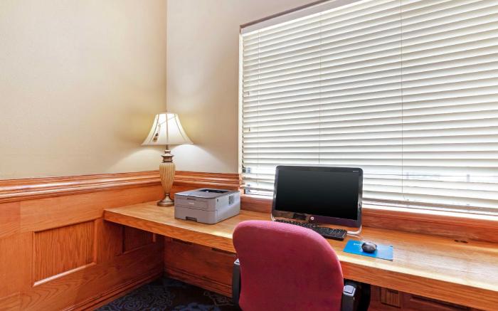 Best Western Locust Grove Inn and Suites