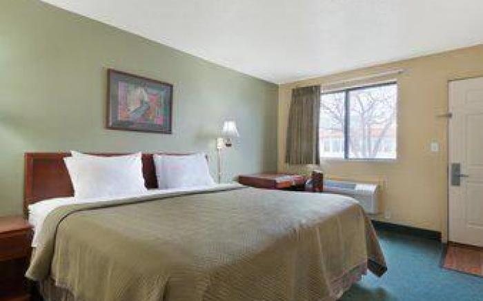 Days Inn by Wyndham Morton