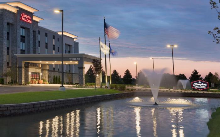 Hampton Inn & Suites by Hilton Kenosha Pleasant Prairie