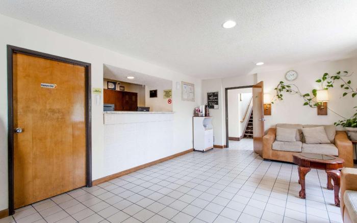 Super 8 By Wyndham Lewiston Auburn Area