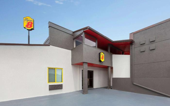 Super 8 by Wyndham Bridgeport/Clarksburg Area