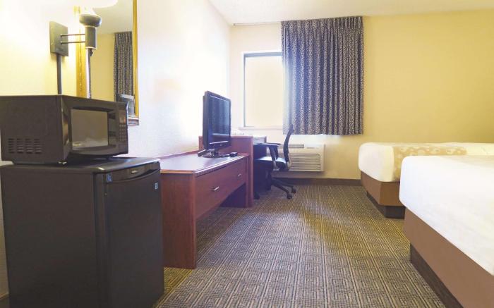 La Quinta Inn by Wyndham Milwaukee Airport / Oak Creek