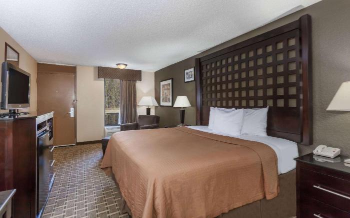 Super 8 By Wyndham Atoka